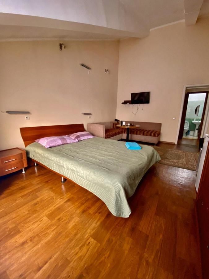 Хостелы Esentai Hostel Алматы-20