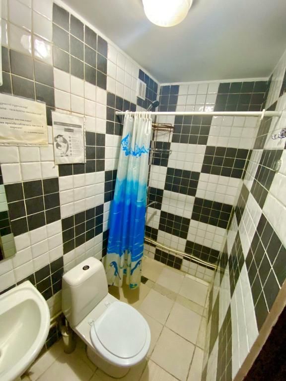 Хостелы Esentai Hostel Алматы-54