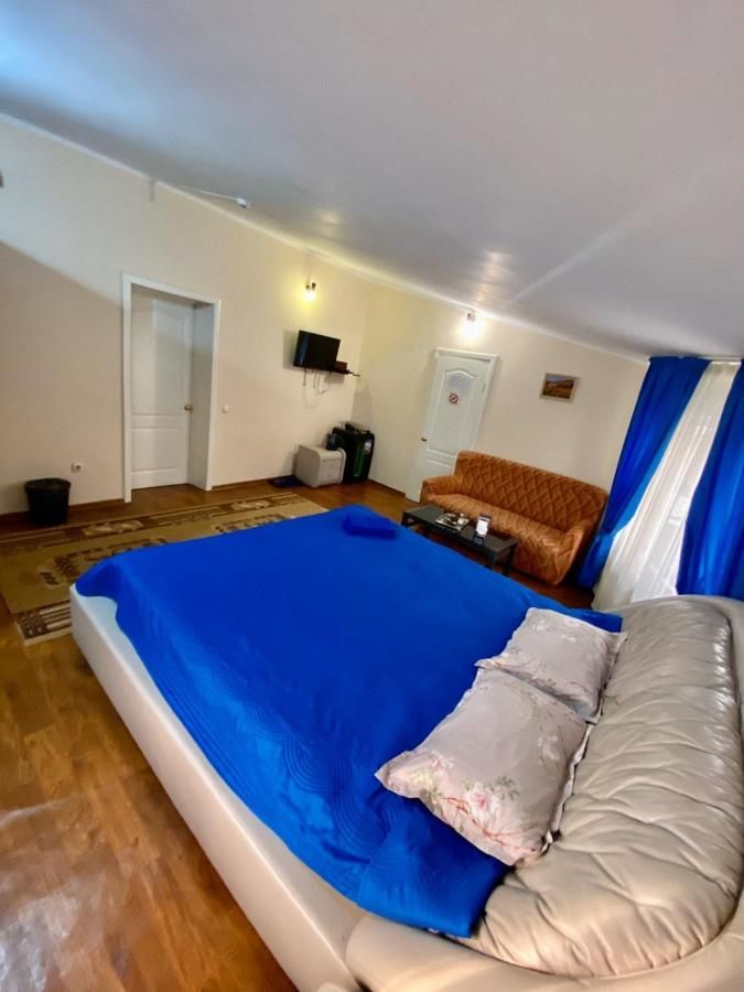 Хостелы Esentai Hostel Алматы-12